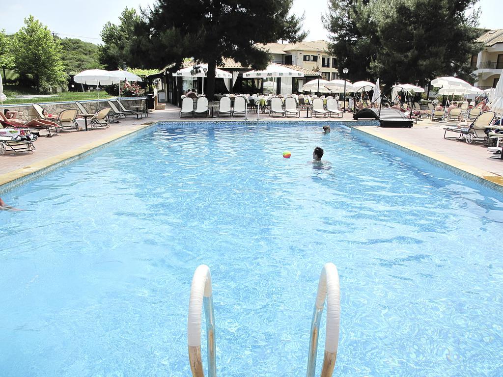 Lesse Hotel Chalkidiki Eksteriør billede
