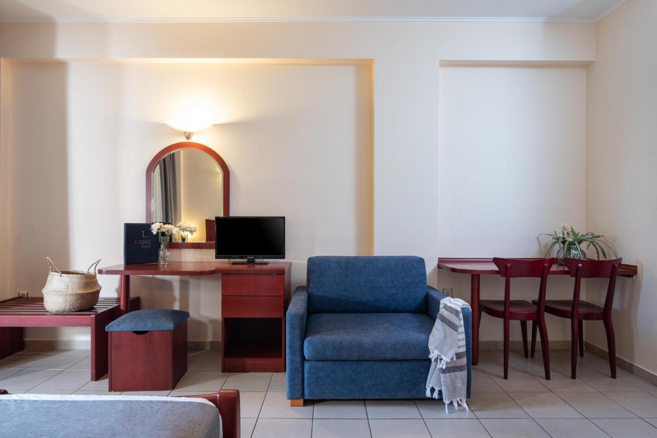 Lesse Hotel Chalkidiki Eksteriør billede